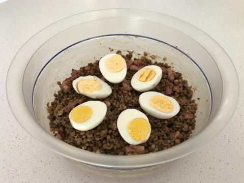 Salade de lentilles froide aux lardons